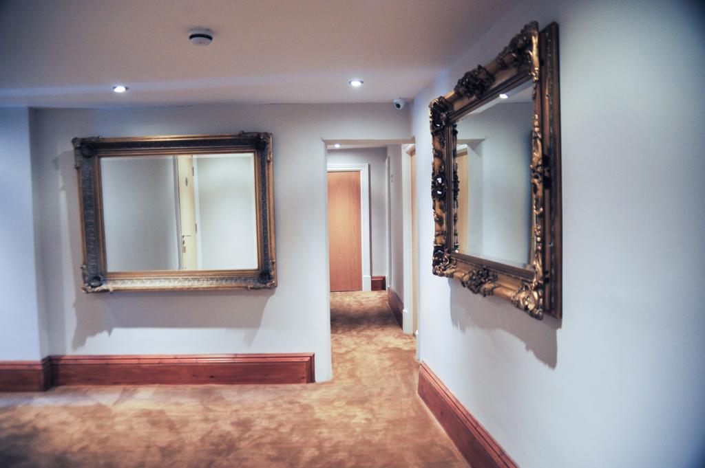 Hotel The Warwick Arms Chew Magna Esterno foto